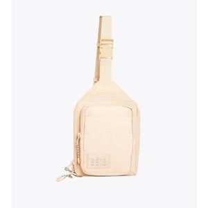 BEIS sport sling in beige